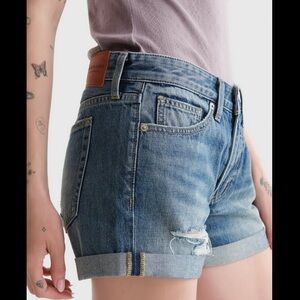 Lucky Brand Mid Rise Boyfriend Shorts Medium Wash
